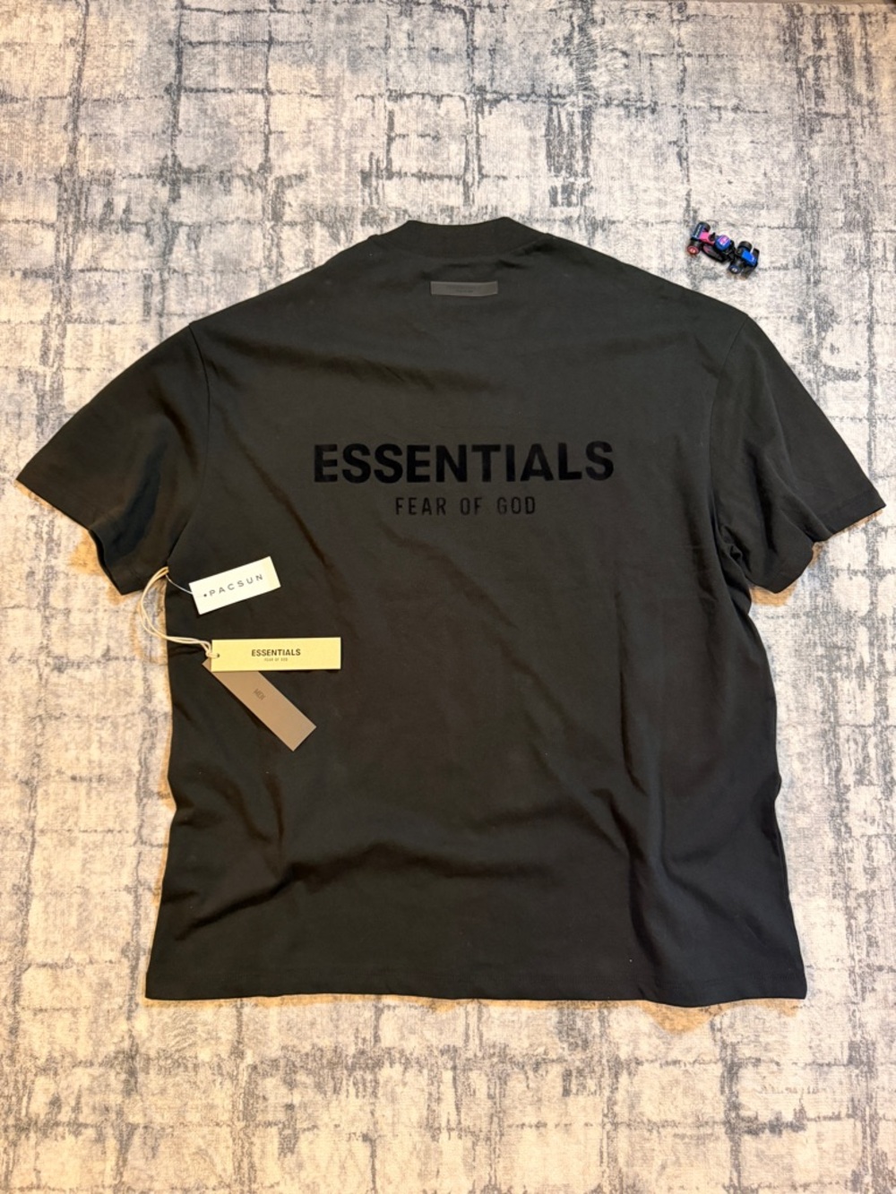 Fear of God Essentials T-Shirt (ss22) - Picture 2 of 8
